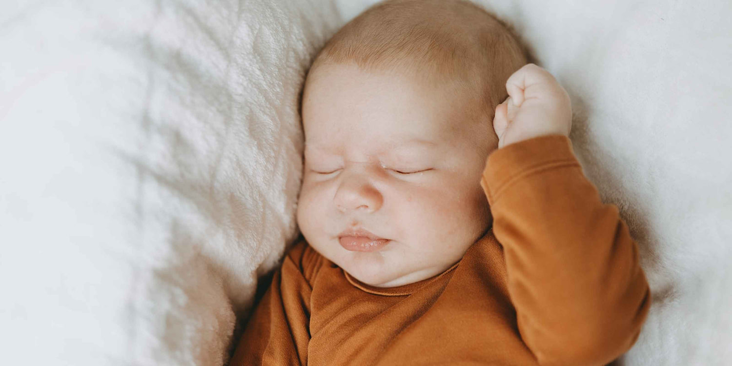 WELCHE KLEIDUNG IST FÜR BABYS MIT NEURODERMITIS GEEIGNET?